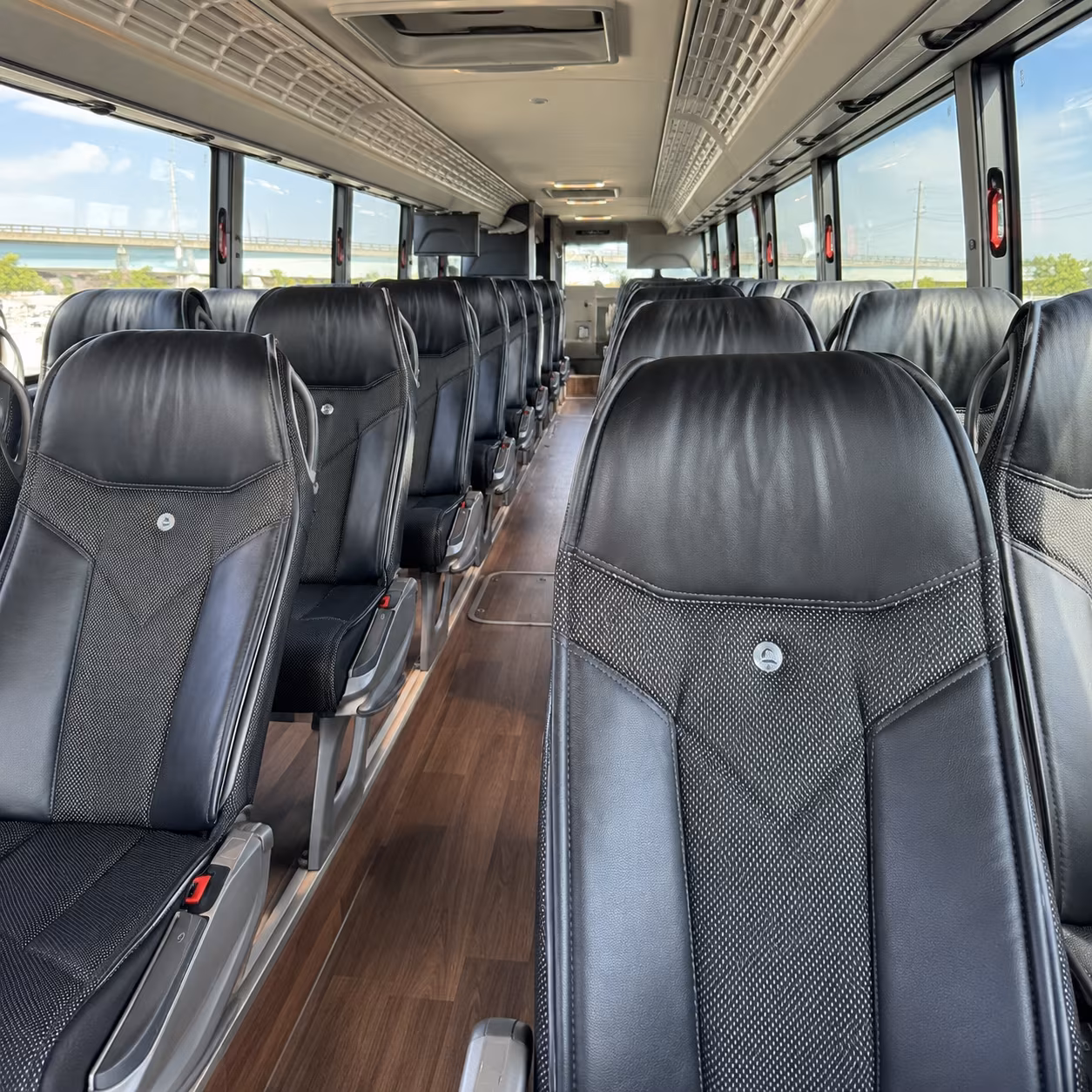 charter buses for industrial and energy sector conferences near baytown