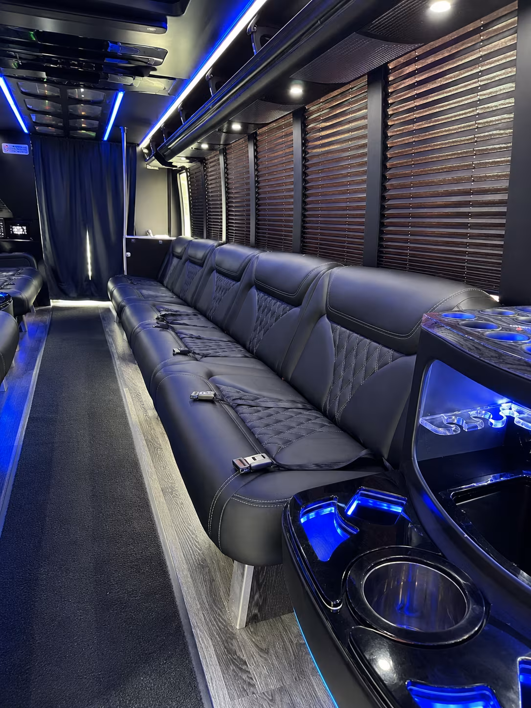 field trip buses for performing arts and cultural center visits near baytown