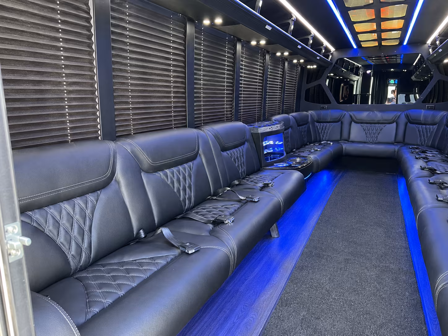 prom and homecoming party buses in baytown texas
